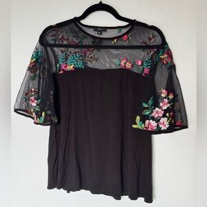 Kim & Cami Floral Embroidered Illusion Top size M